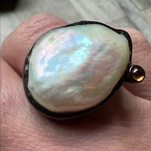 ANOMO BAROQUE PEARL AND ORANGE SAPPHIRE Black Ruthenium Ring by German Kabirski - Picture 3 of 6